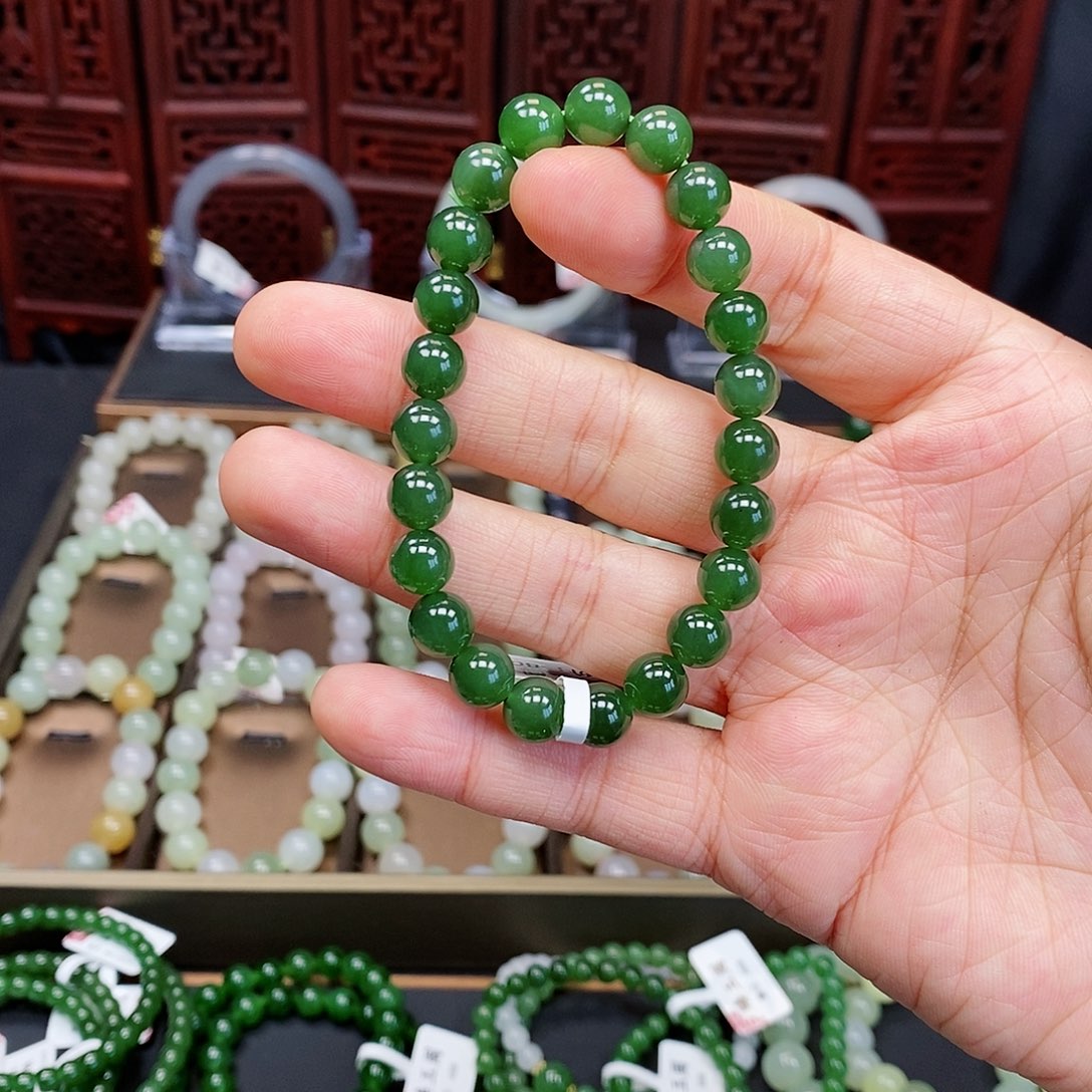 和田玉手串未镶嵌碧玉8