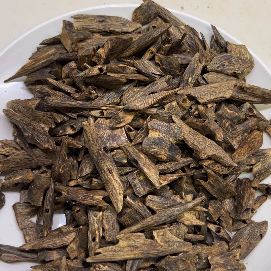 沉香沉香碎屑紫罗兰块料100克