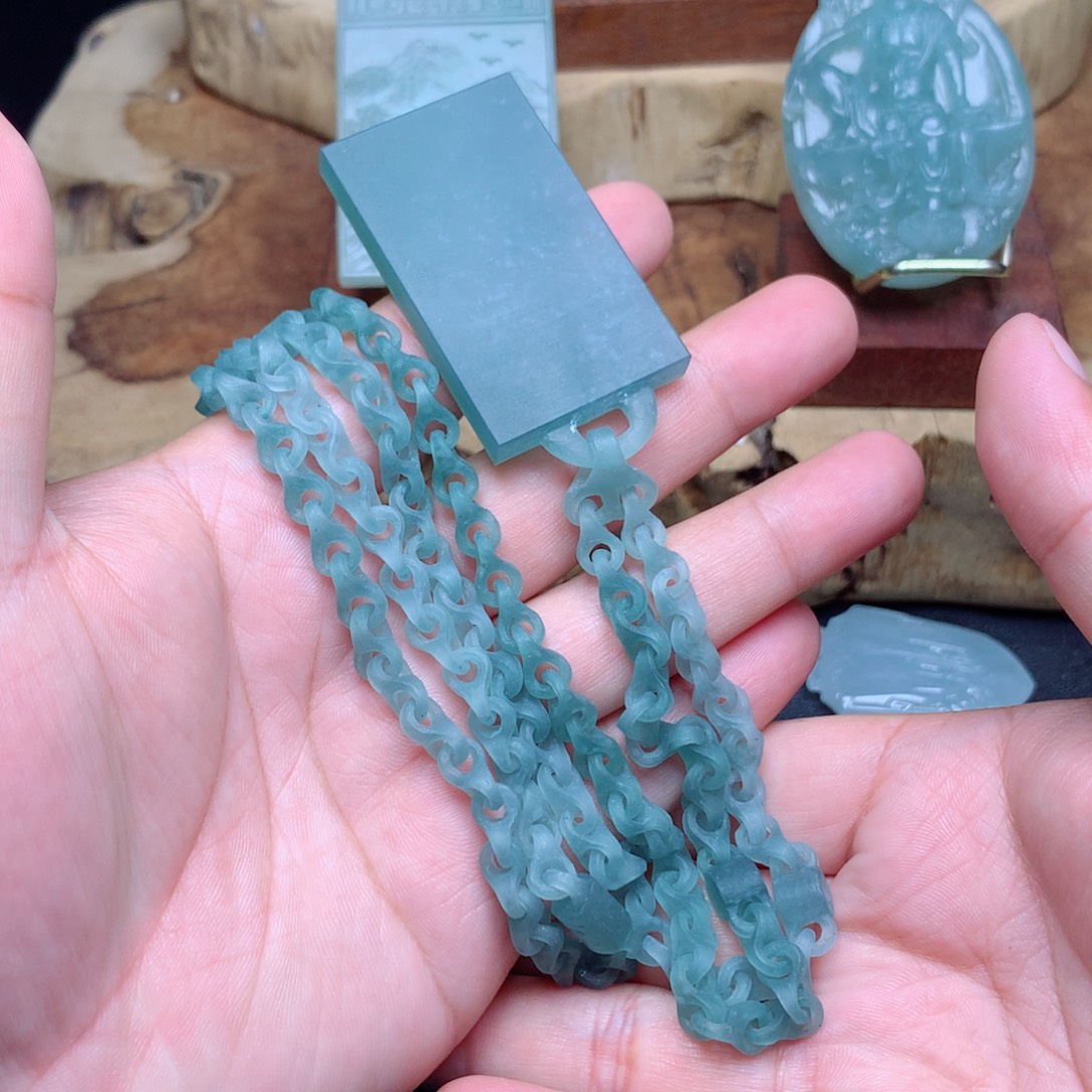 痴***二定制翡翠未镶嵌翡翠