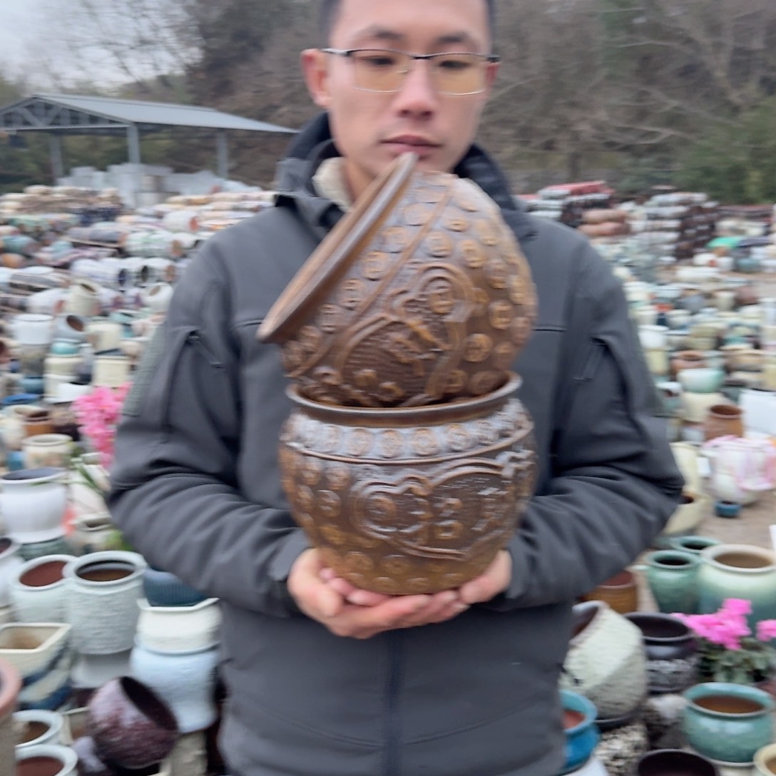 紫砂花盆口20高18（两个宝盆