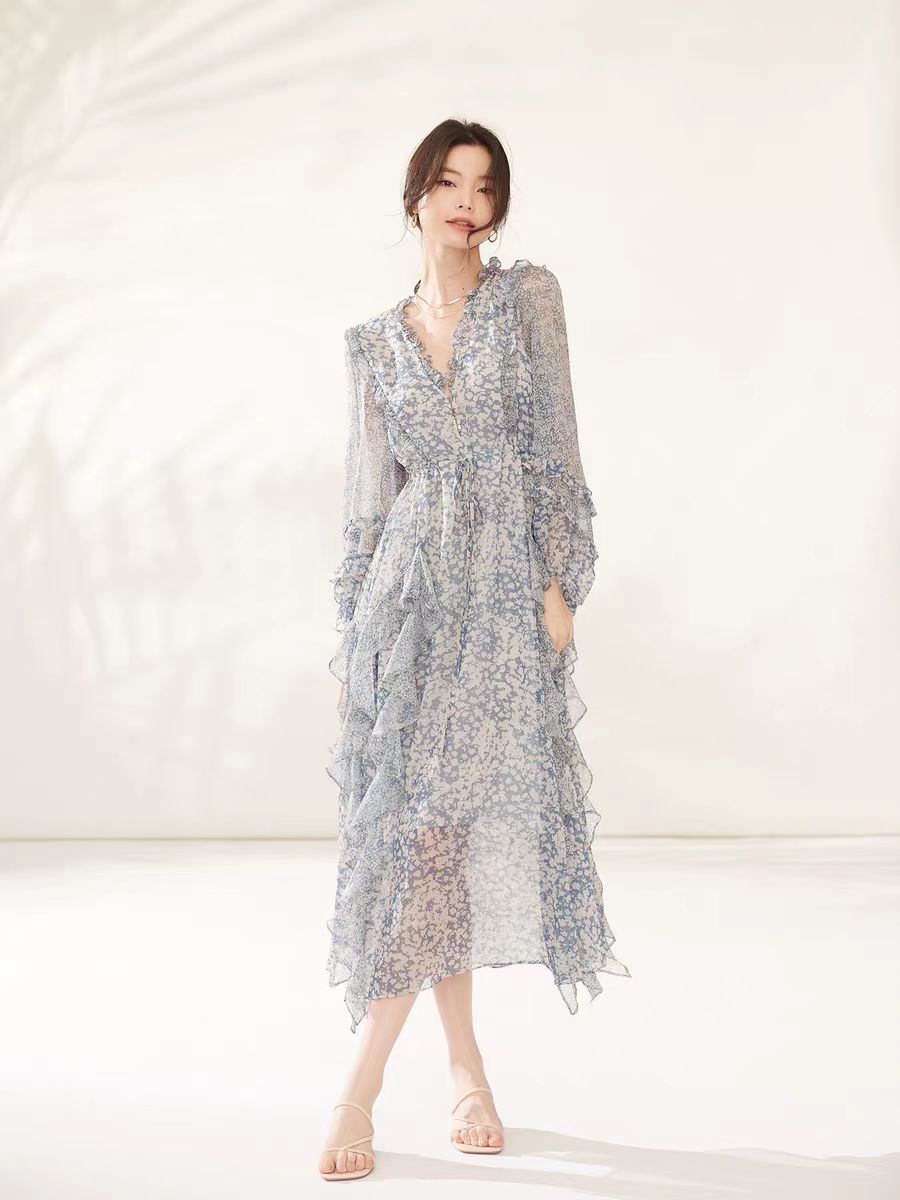 碎花真丝连衣裙法式气质收腰显瘦桑蚕丝长裙优雅设计