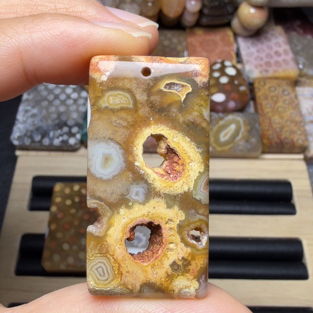 石英质玉未镶嵌好酷的再生花