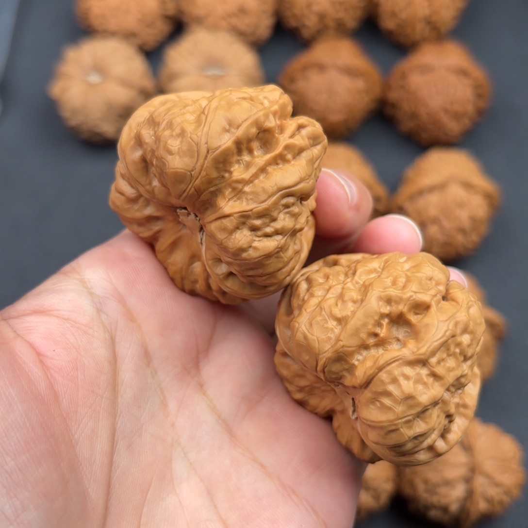 文玩核桃把件暴力蛙46