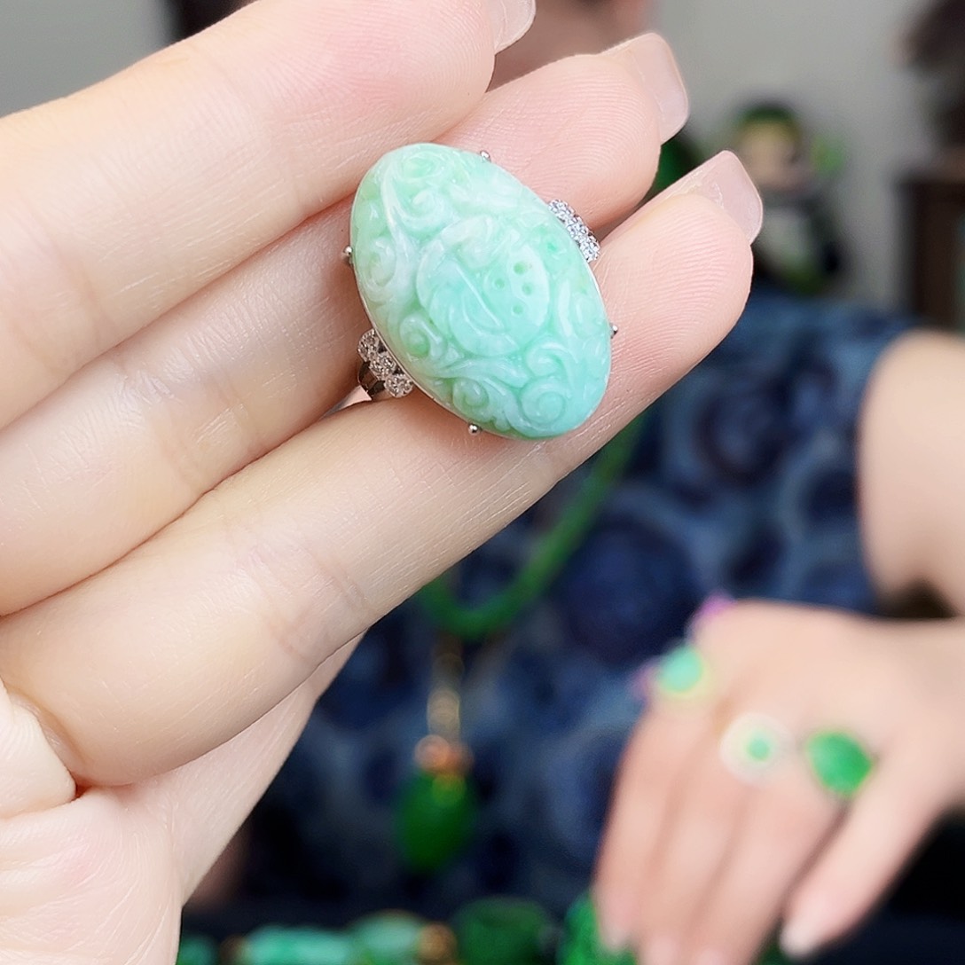 翡翠银S925镶嵌颈饰多样性