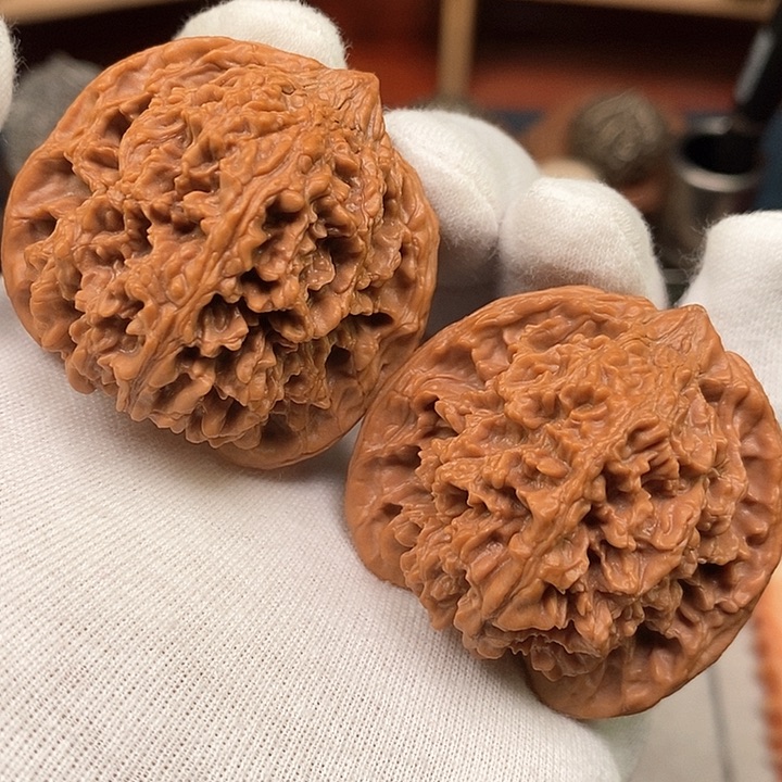 吊坠文玩核桃44全品山地红皮49克百花山