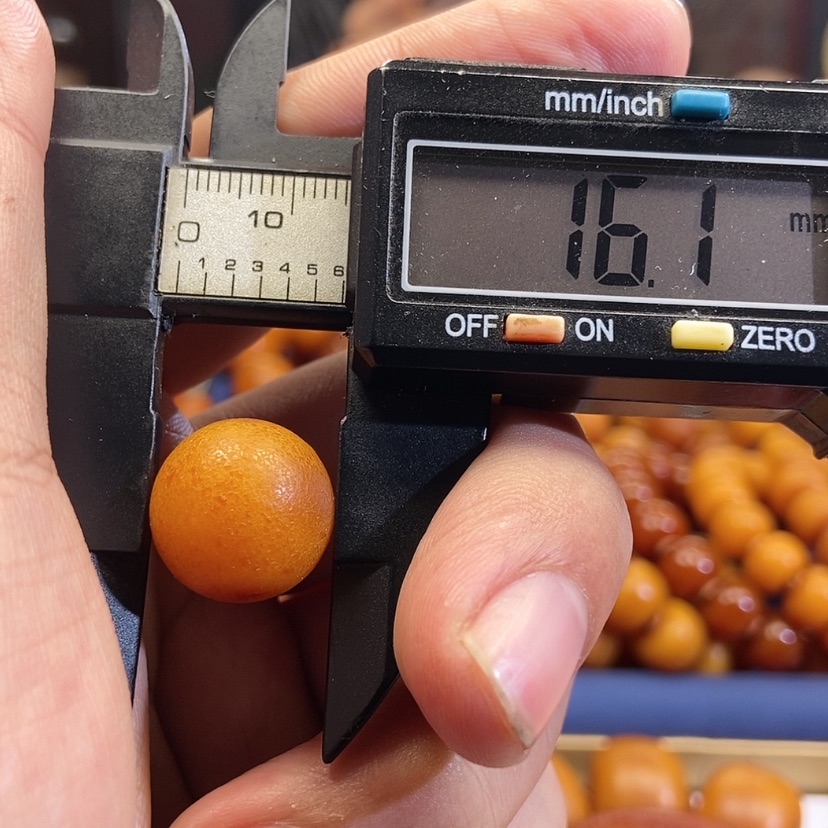 【闪购商品】蜜蜡未镶嵌珠宝奇石