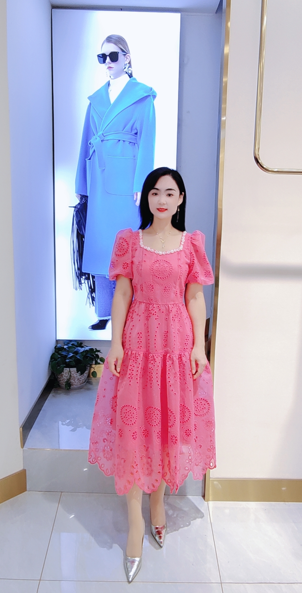 珈姿莱尔法式方领款显瘦连衣裙