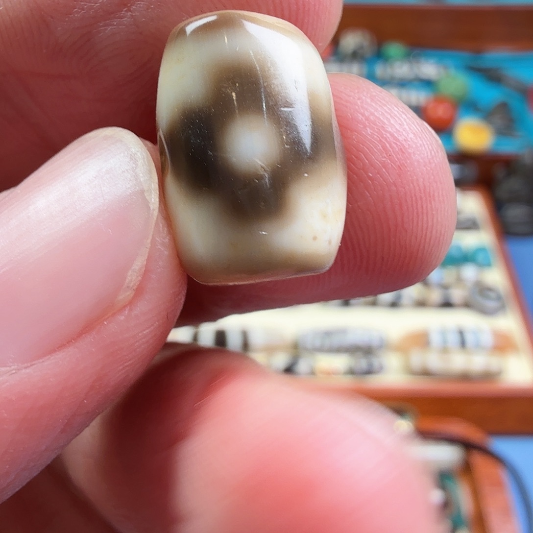 琉璃手工艺品仿纯坦诚三眼