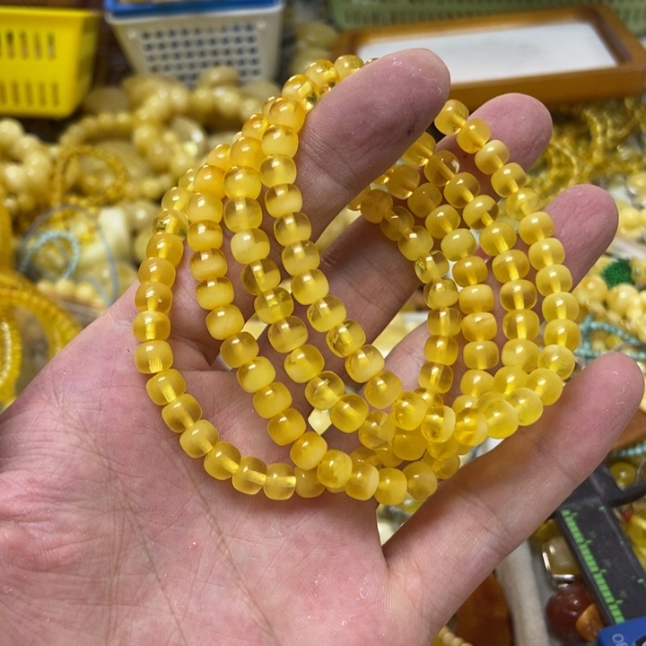 蜜蜡未镶嵌裸石多样性发货其一