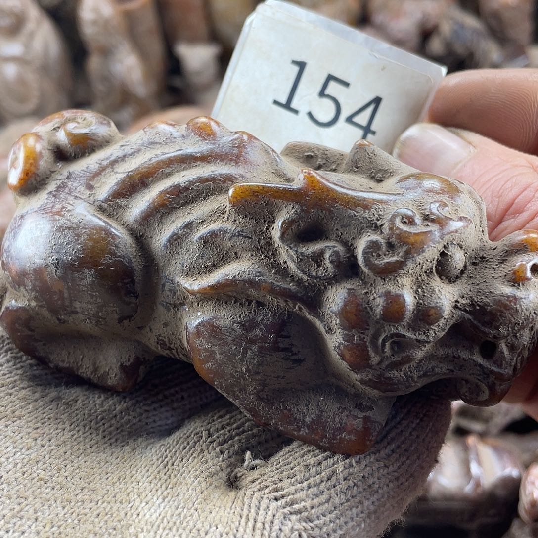 和田玉（糖玉）未镶嵌挂件