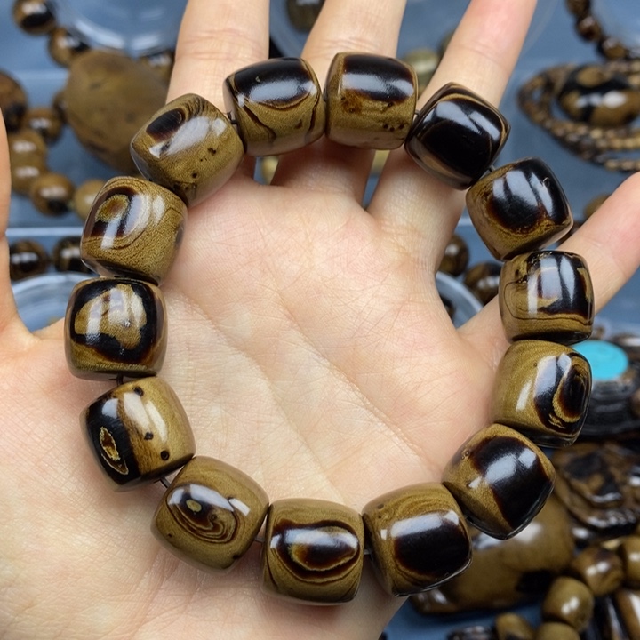 香榧木血柳精品珠子