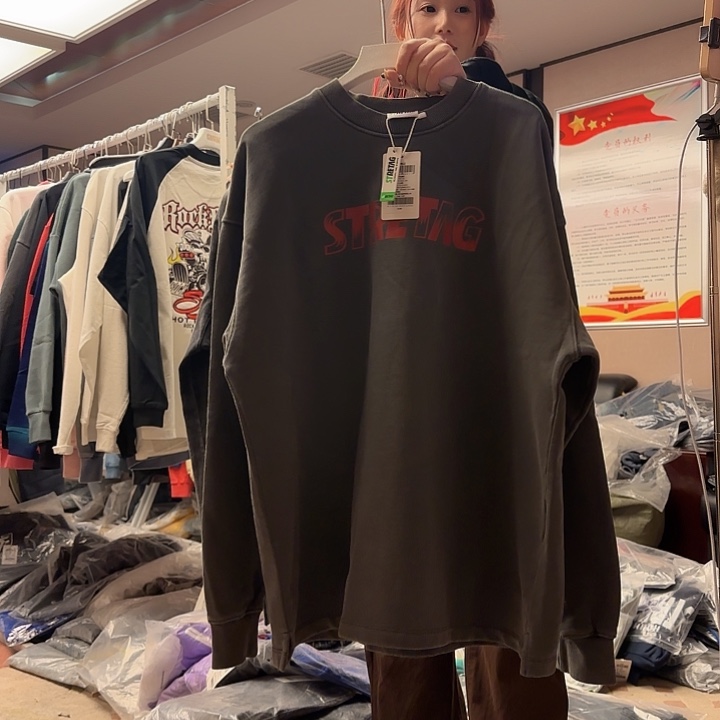 logo 款长袖 t 恤 M 最大穿到 150