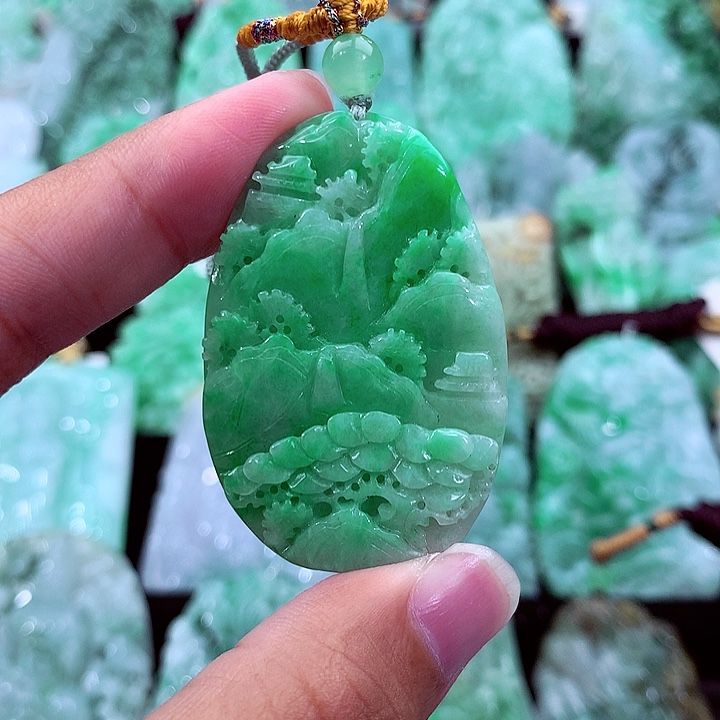 吊坠(不含链)未镶嵌翡翠