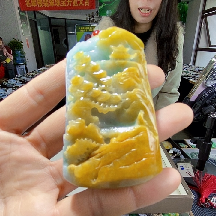 颈饰未镶嵌翡翠一