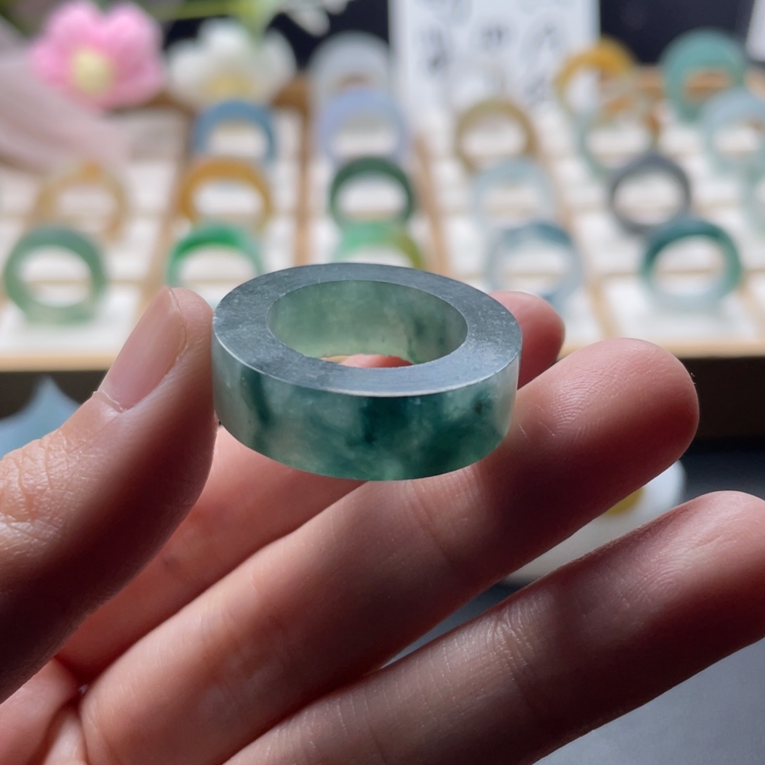 定制翡翠未镶嵌翡翠