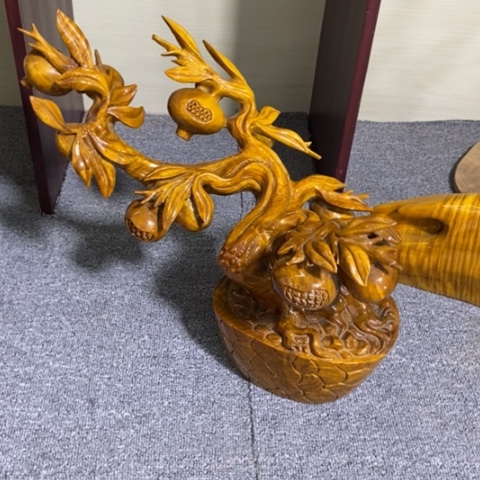 金丝楠石榴摆件家居