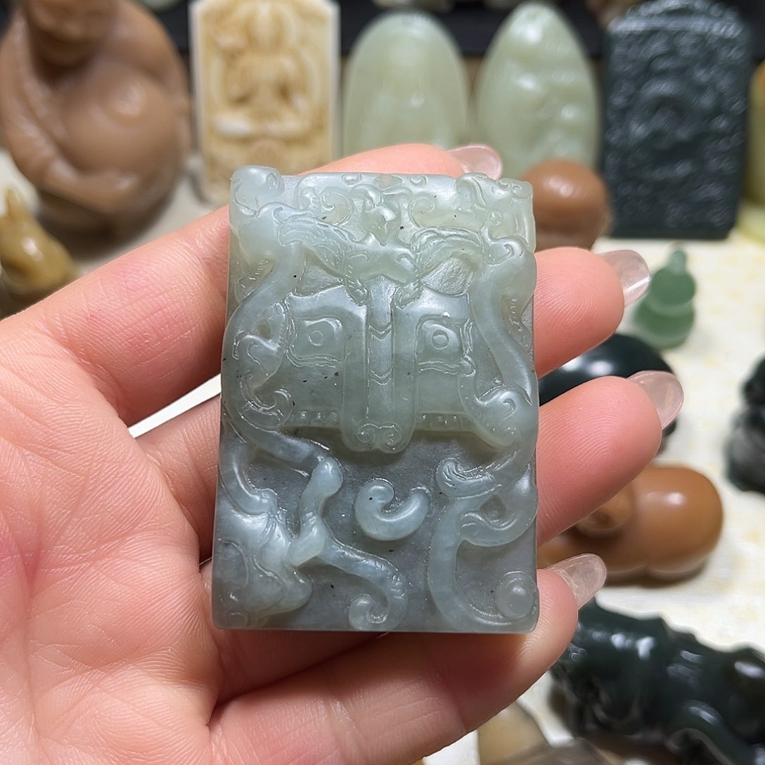 白玉菩提吊坠白玉菩提吊坠