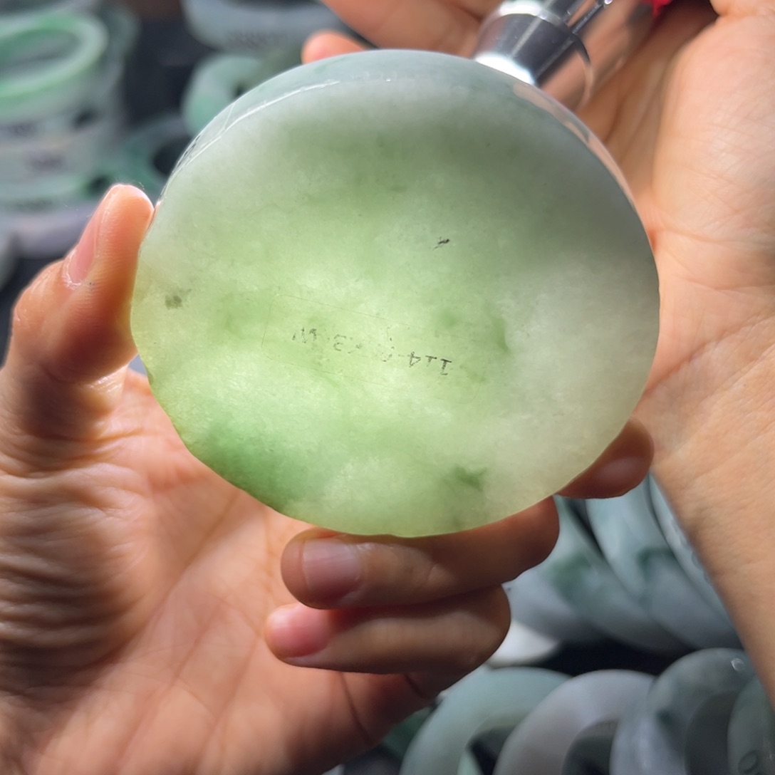 定制翡翠手镯未镶嵌