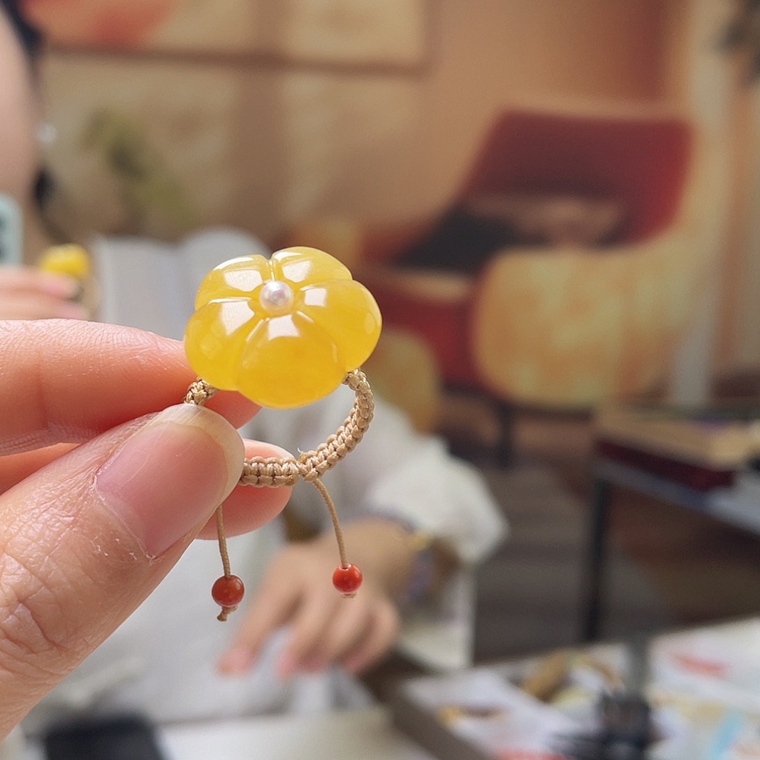 琥珀未镶嵌裸石戒指