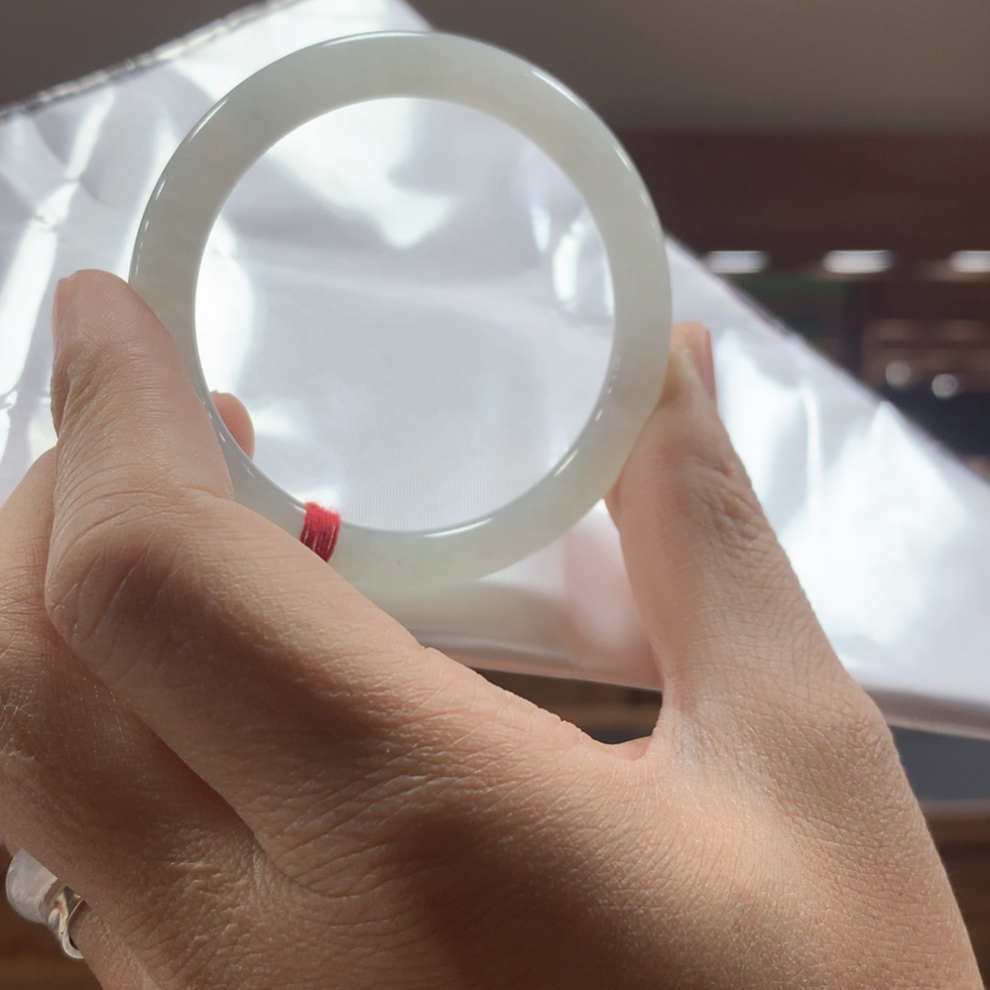 M***e翡翠未镶嵌手镯福利