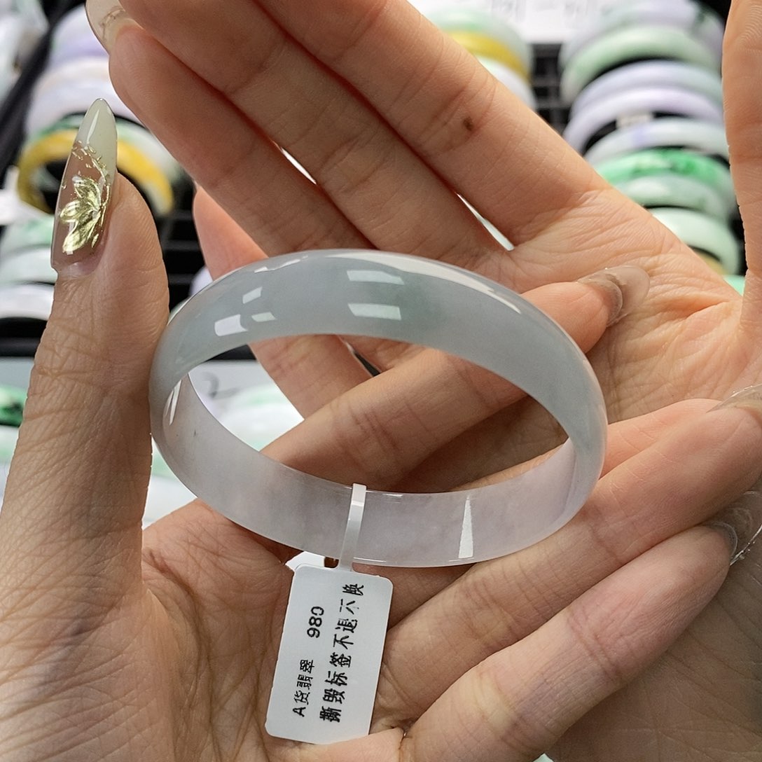 翡翠手链未镶嵌微*姐汐