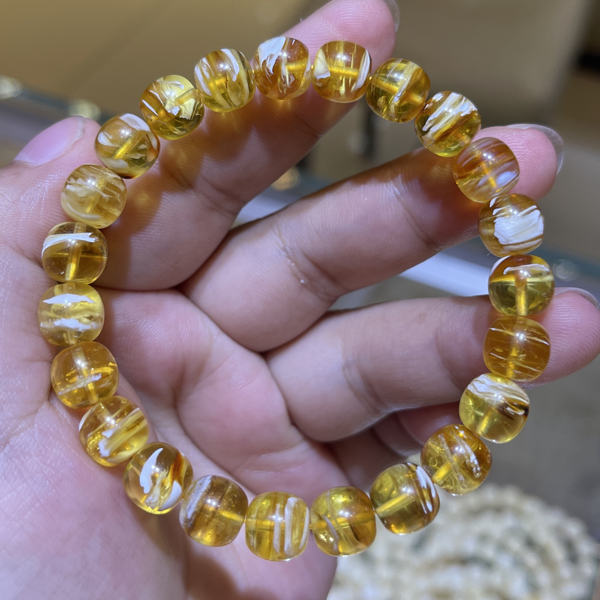 9精工拉丝蜜蜡老型手串
