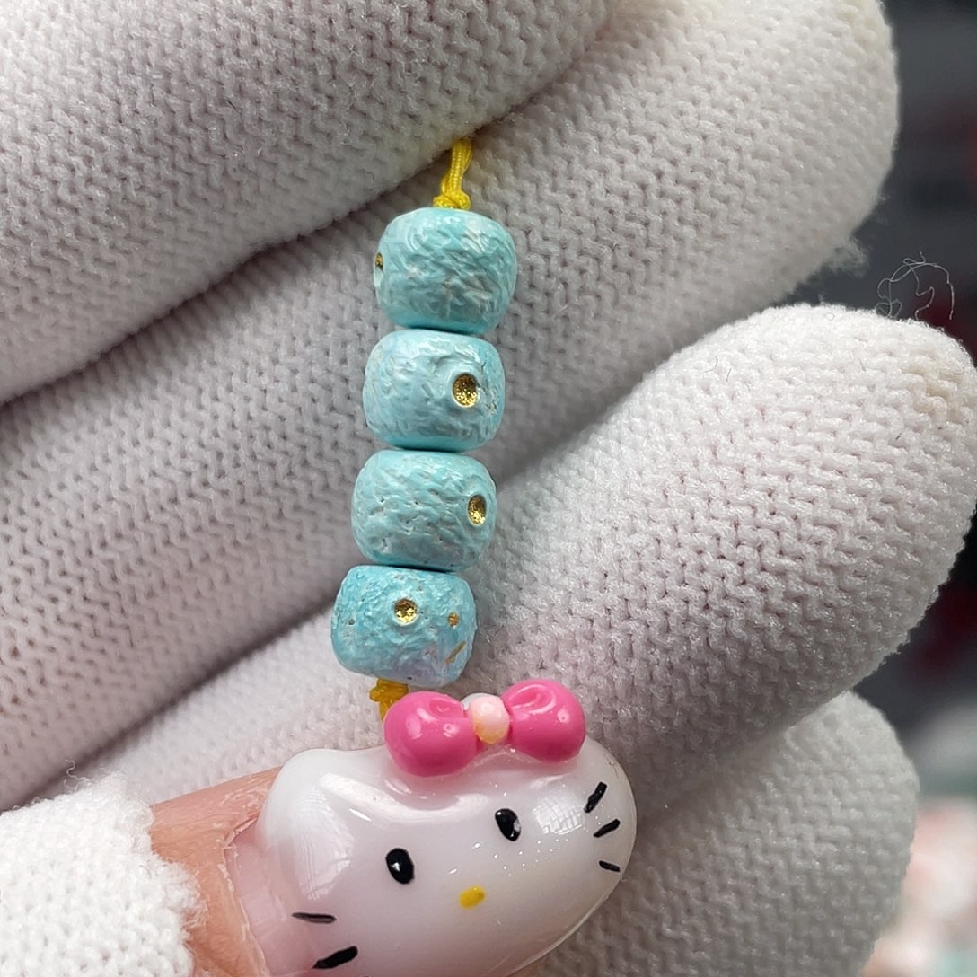 绿松石未镶嵌挂件