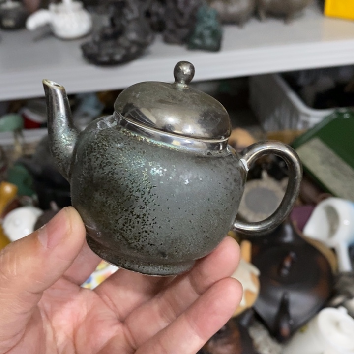 陶瓷艺术品及陶瓷壶
