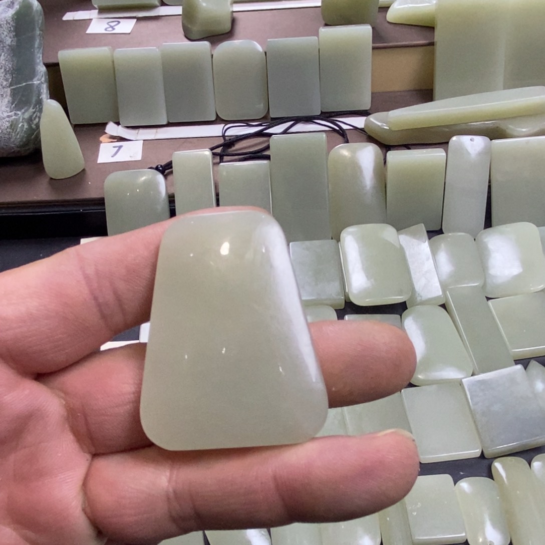 颈饰未镶嵌和田玉馬*03