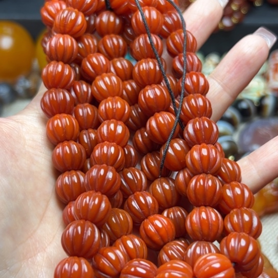 柯***哥玛瑙/玉髓未镶嵌颈饰