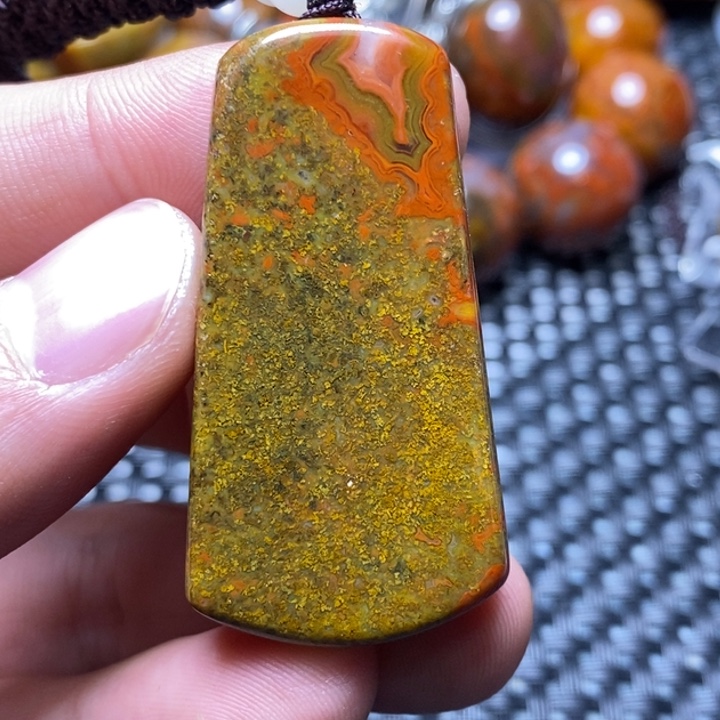 玛瑙/玉髓颈饰未镶嵌