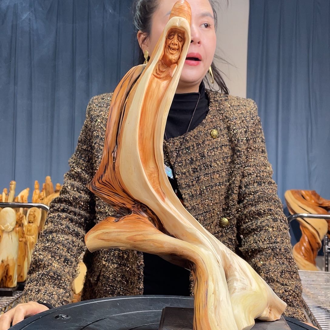 柏木（崖柏）随型艺术根雕