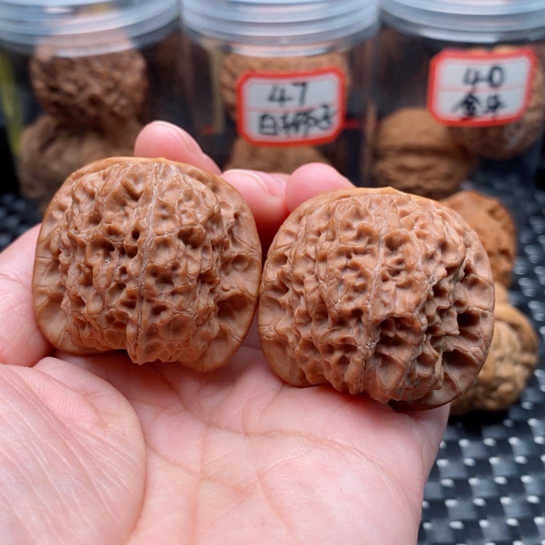 吊坠文玩核桃39血麒麟有修