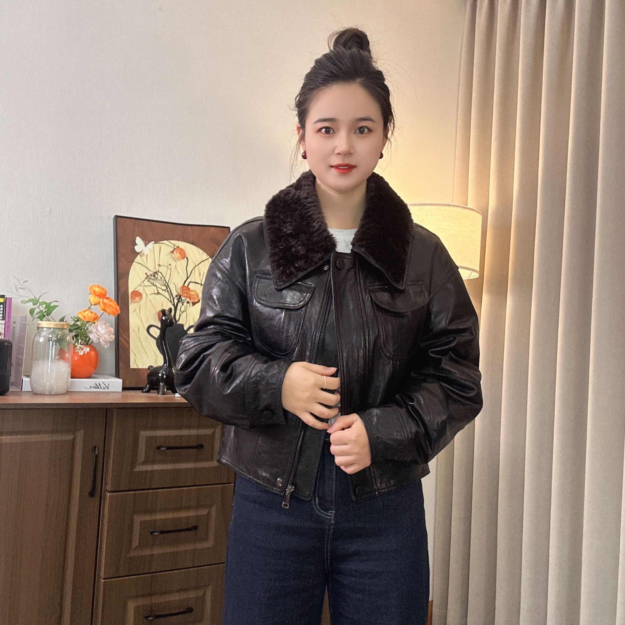 冬季新款真皮皮衣新款95白鹅绒服女装皮拉贡毛领外套加绒时尚短款