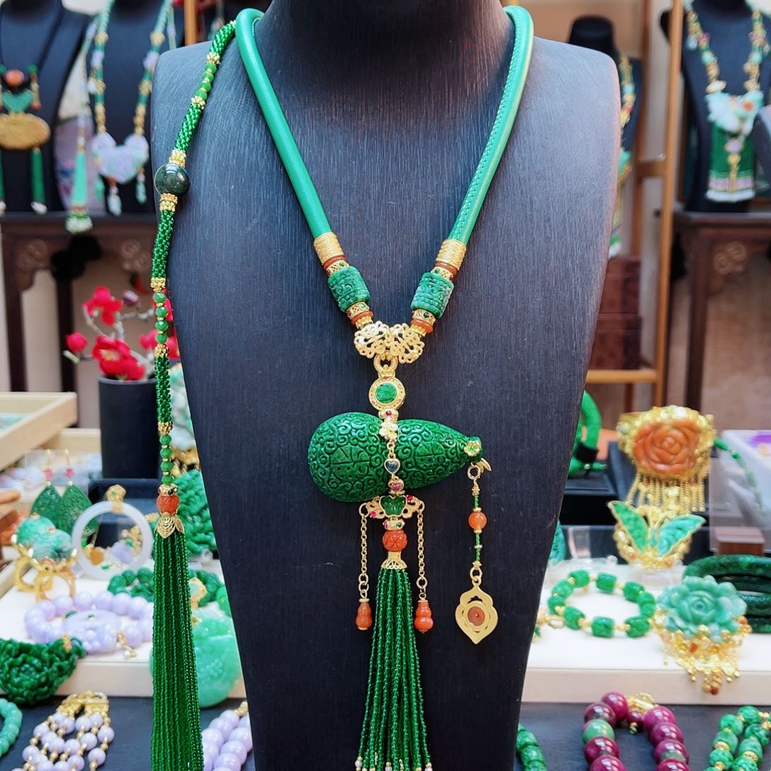 翡翠合金颈饰48小时鉴赏期