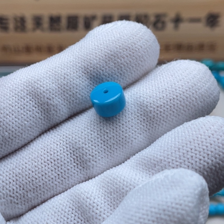 夏***沫绿松石未镶嵌珠宝奇石8.7