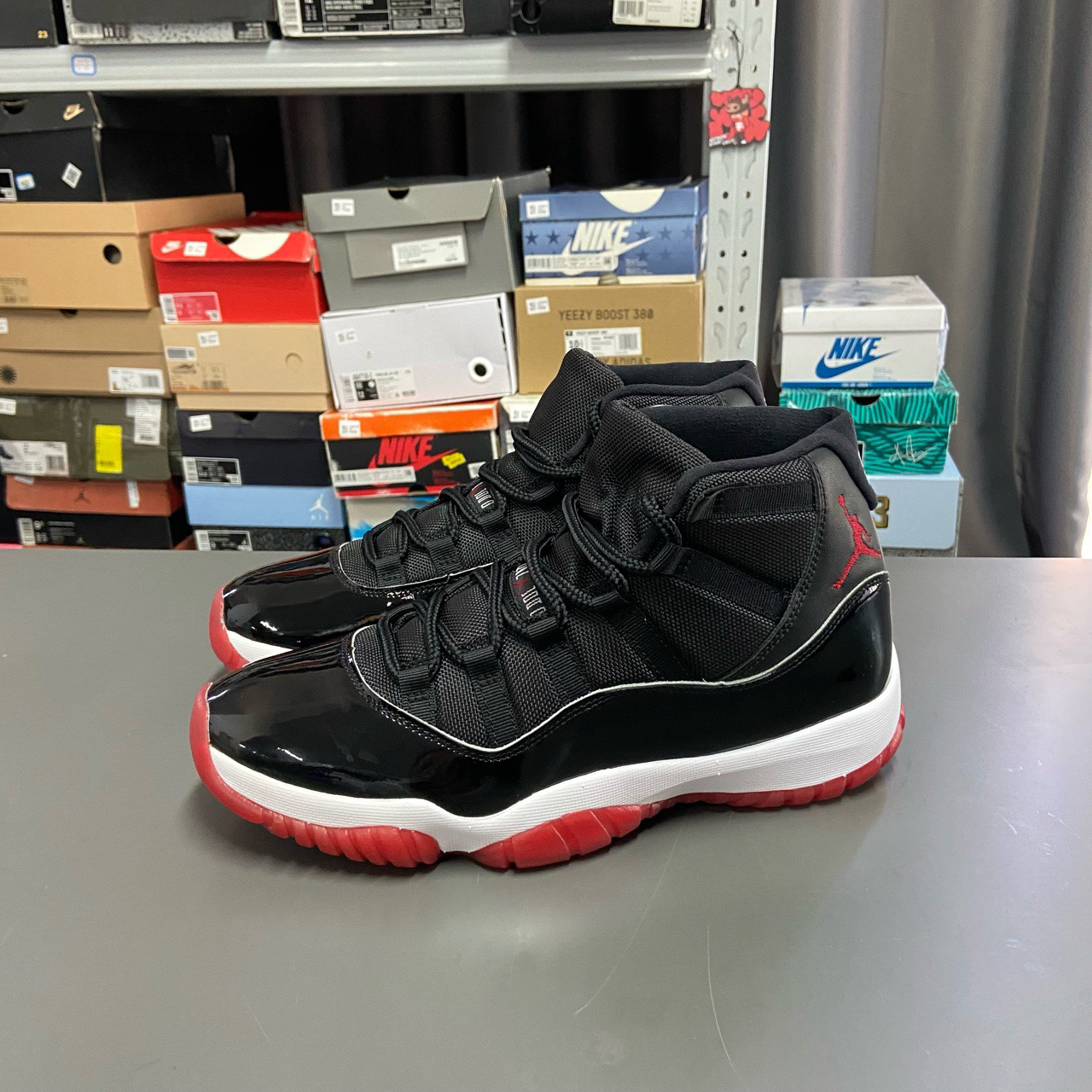 95新 MM6 44码 无原盒 aj11 高帮 黑红 bred 12313687