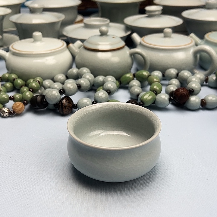 杯仿古月白釉卧佛杯原矿原釉下产地