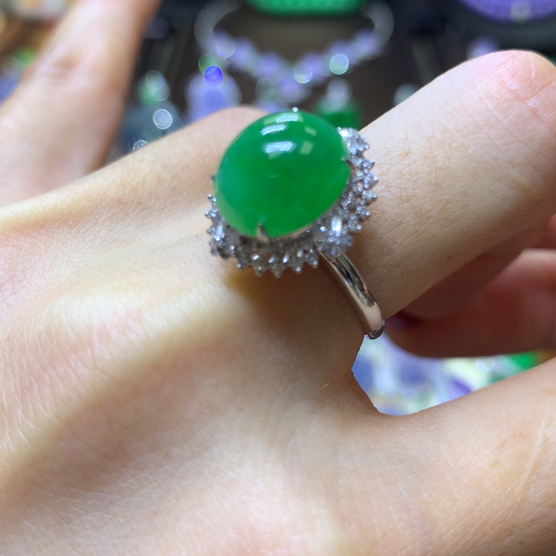 【闪购商品】翡翠颈饰18K金镶嵌翡翠