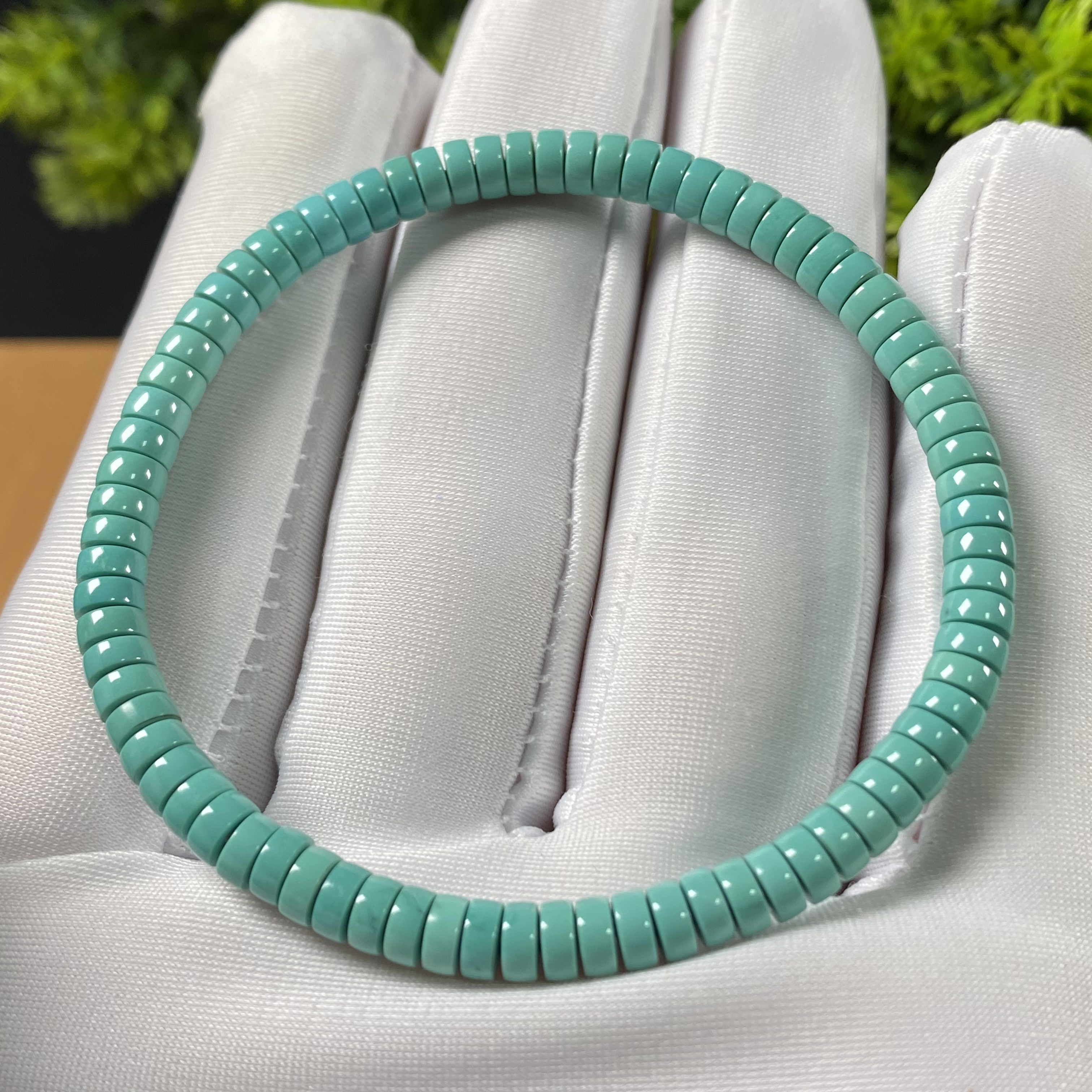 原矿绿松石玉化料直切手串 直径4.6mm，重6.77g，圈围16cm