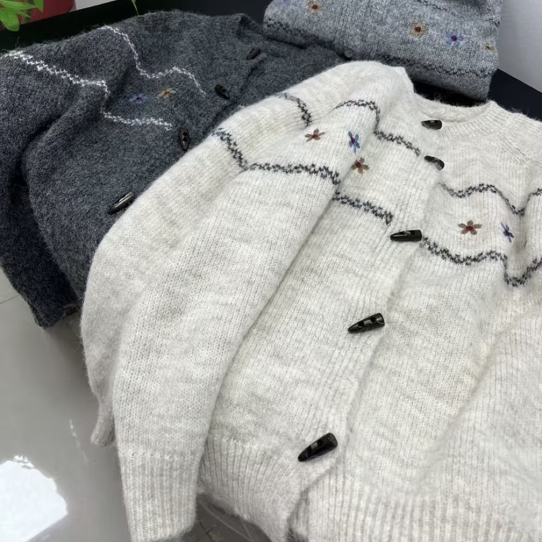 秋冬尾货孤品毛衣扣号直播（直播链接）