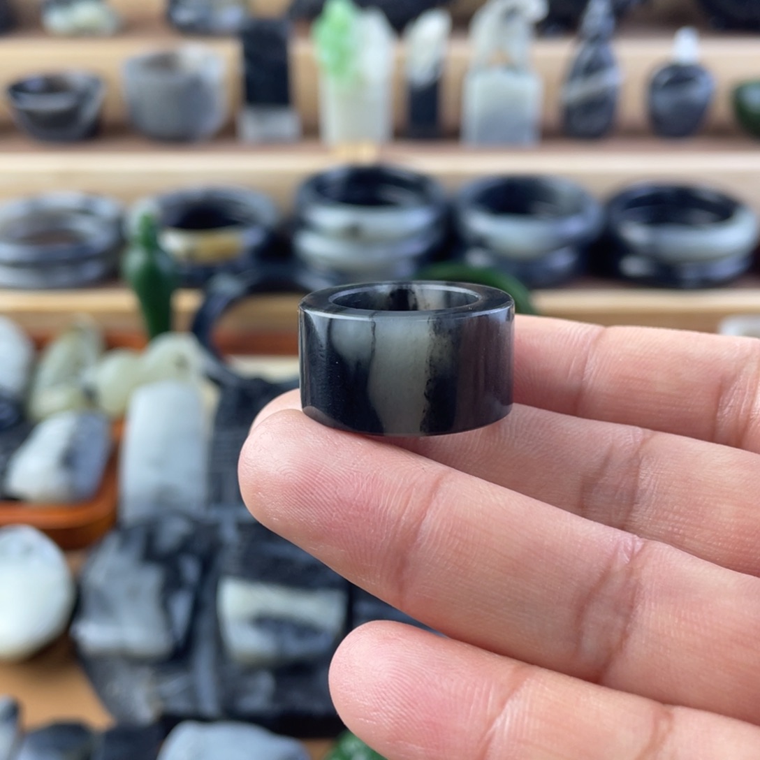 颈饰未镶嵌和田玉今****！