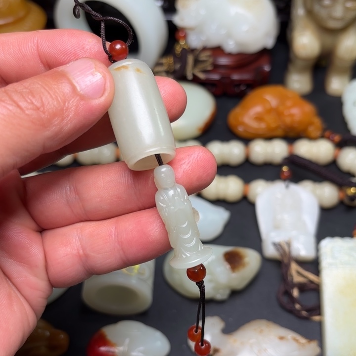 用***6和田玉未镶嵌挂件