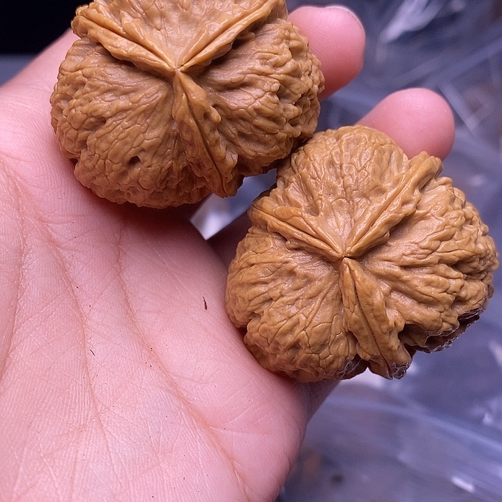 三***…文玩核桃把件   123