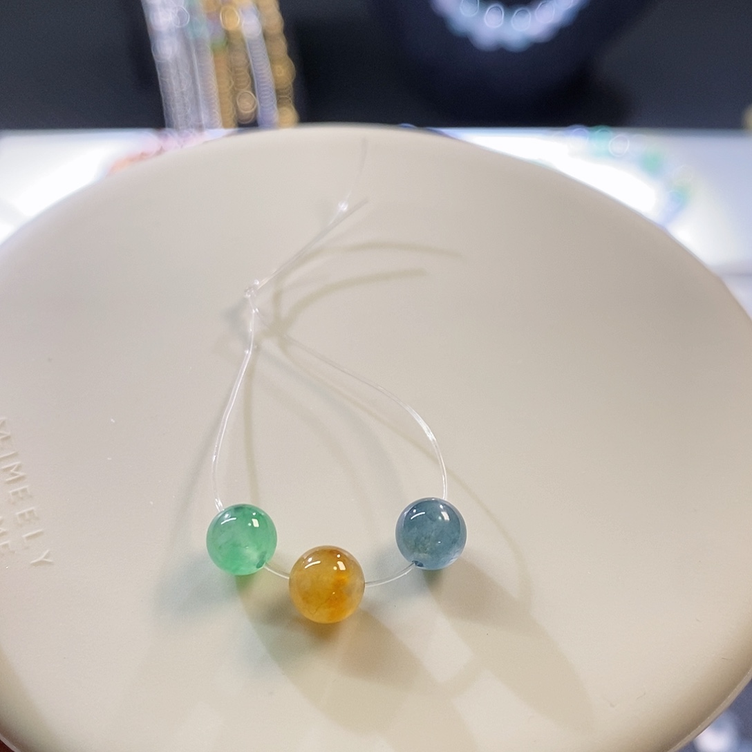 翡翠挂件未镶嵌一****茶一手珠珠买断价