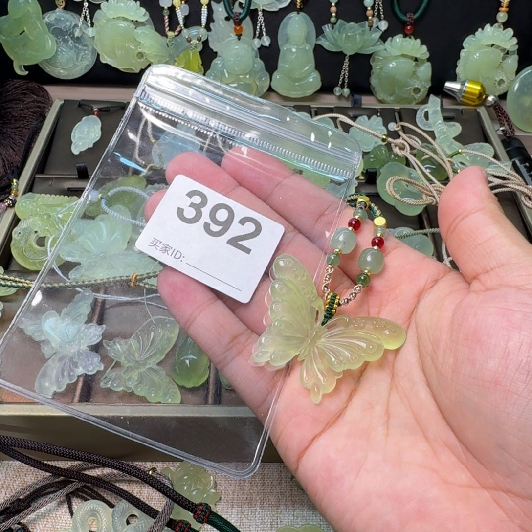 蛇纹石玉项链未镶嵌