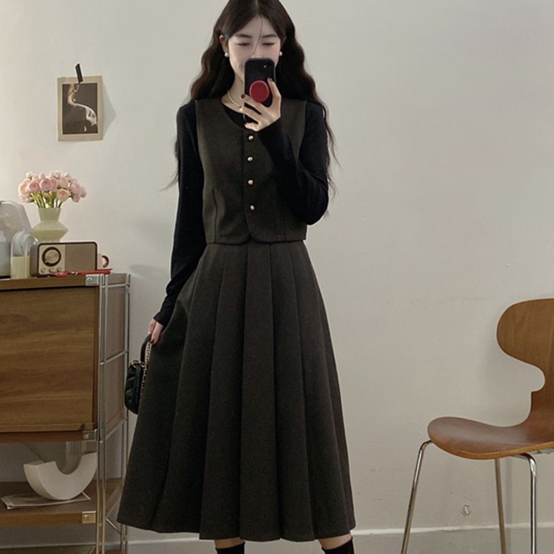 胖颖专属大码春季新款胖mm马甲+百褶裙+T恤三件套1863