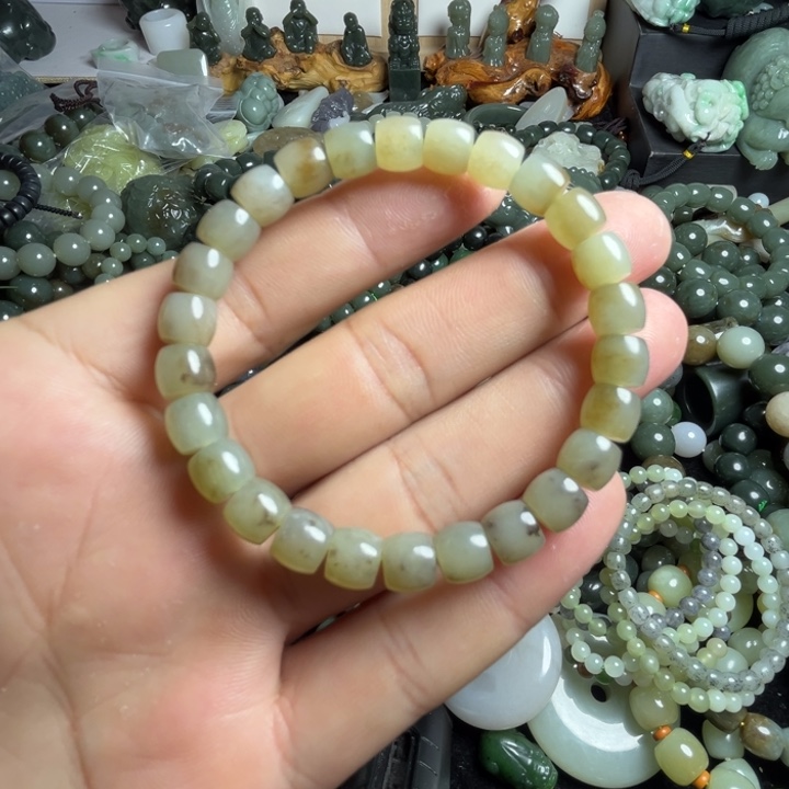 和田玉手串未镶嵌卡8