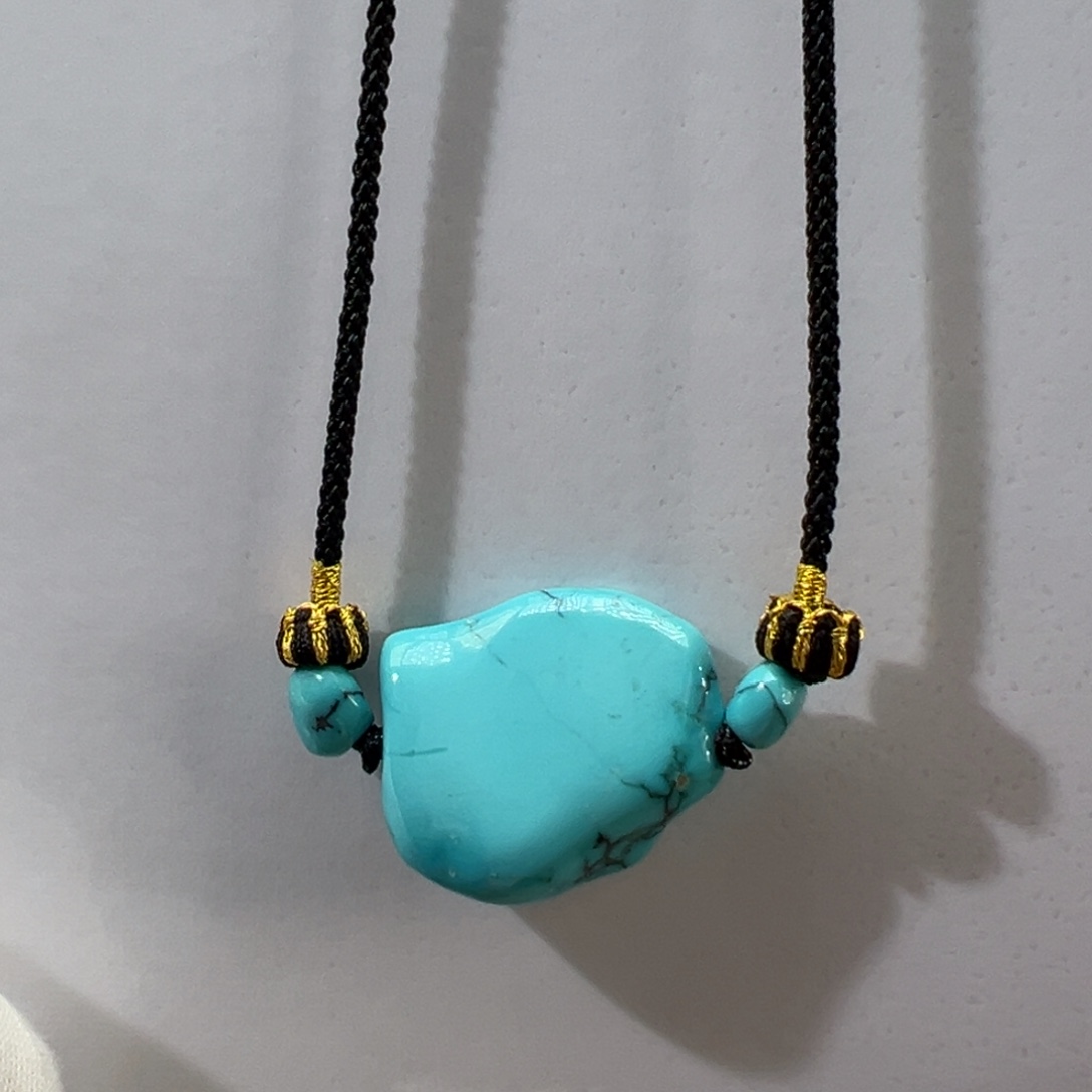 绿松石未镶嵌挂件