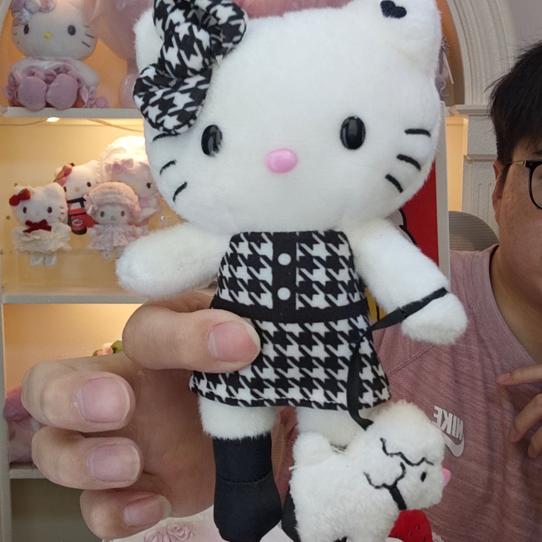 Hello Kitty限定千鸟格子